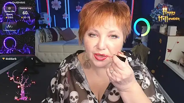 Snapshot of Kira_Kenett chatting on October 2025 03:35:02 PM Kira Kenett online show from October 2025 03:35:02 PM