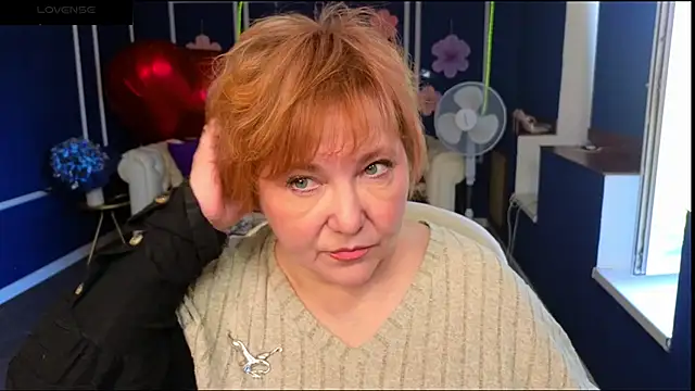 Kira Kenett online show from June 2026 05:21:01 AM