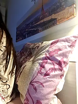 sexy7883 online show from December 2025 06:20:02 AM