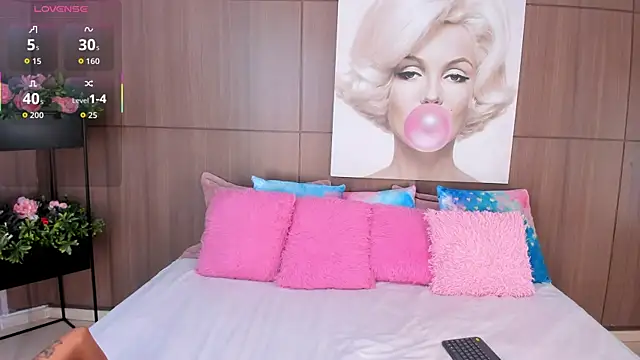 Snapshot of ImaniOkoye chatting on November 2025 10:12:02 AM ImaniOkoye online show from November 2025 10:12:02 AM