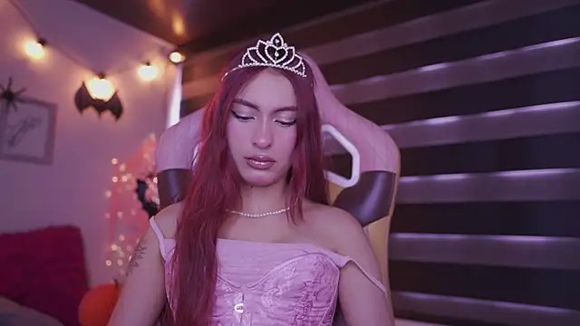 Rebecah 1 online show from October 2025 02:41:02 PM