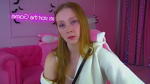 AgataFoxley online show from November 2025 07:09:01 AM