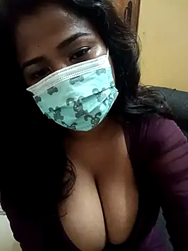 Snapshot of HAANNIAA chatting on October 2025 05:46:02 PM HAANNIAA online show from October 2025 05:46:02 PM