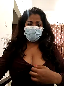 Snapshot of HAANNIAA chatting on January 2026 11:59:02 AM HAANNIAA online show from January 2026 11:59:02 AM