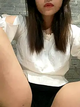 Snapshot of _sury00_ chatting on October 2025 07:06:02 AM  sury00  online show from October 2025 07:06:02 AM