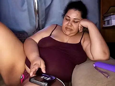 xlatinastar online show from December 2025 03:43:01 PM