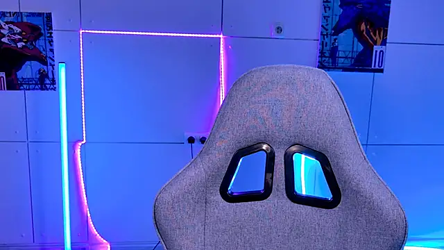 AliceCUNTach online show from October 2025 05:05:01 AM