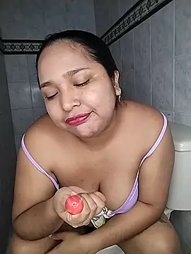 Angelly ricura online show from November 2025 04:55:01 PM