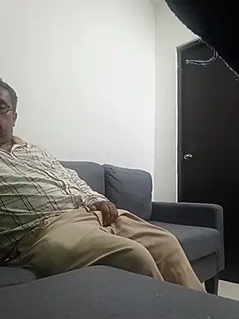 HomHot47 online show from October 2025 02:23:02 AM