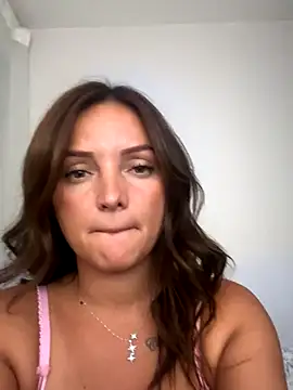 Snapshot of madiiy chatting on September 2025 08:08:02 PM madiiy online show from September 2025 08:08:02 PM