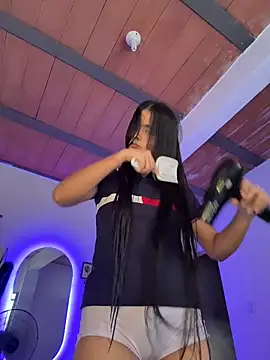 Ashley and Zoe online show from November 2025 04:32:02 PM