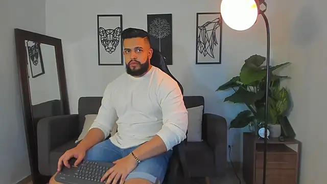 Justin kingX7 online show from April 2026 02:34:02 AM