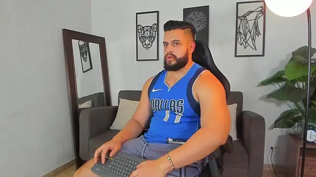 Justin kingX7 online show from April 2026 04:06:02 AM