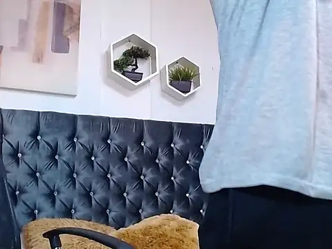 Snapshot of adrian_ray chatting on October 2025 06:25:02 PM adrian ray online show from October 2025 06:25:02 PM