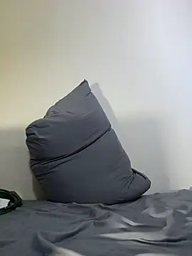 Liarmosca21 online show from November 2025 02:06:02 PM