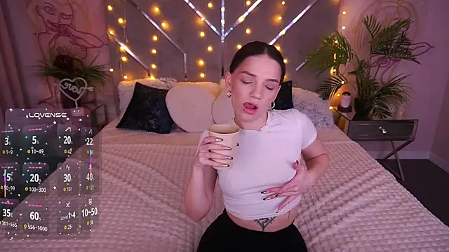 MirielleNymph online show from March 2026 01:39:01 PM