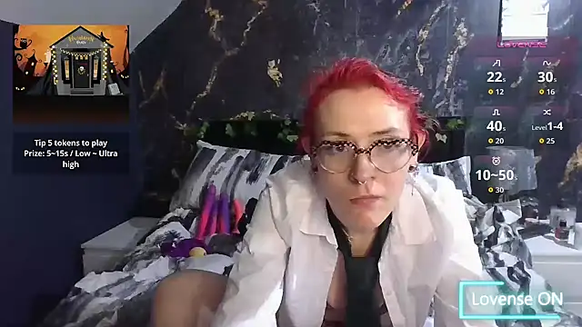 Harley-Moon online show from October 2025 10:22:02 PM
