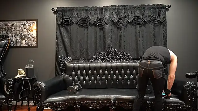 gothicdesigner online show from November 2025 08:29:01 PM