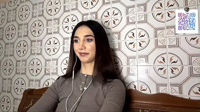 LinaMour online show from November 2025 10:11:02 PM