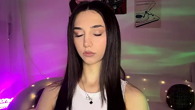 LinaMour online show from March 2026 10:14:01 PM