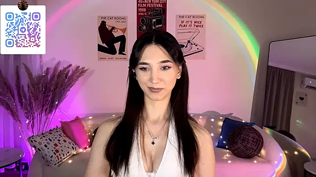LinaMour online show from July 2026 10:56:02 PM