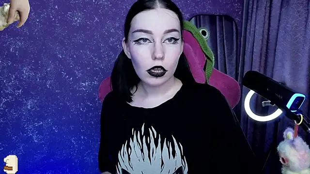 Snapshot of MargarettRose chatting on June 2026 02:49:02 PM MargarettRose online show from June 2026 02:49:02 PM