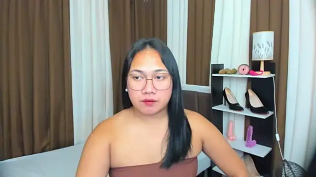 TsUncutKaren online show from September 2025 05:39:02 PM