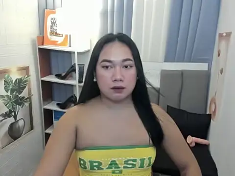 TsUncutKaren online show from December 2025 11:26:02 AM