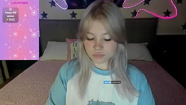 Diana Dream online show from November 2025 09:36:01 PM