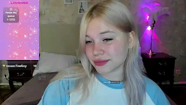 Diana Dream online show from November 2025 09:17:01 PM