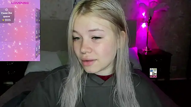 Diana Dream online show from November 2025 08:57:01 PM