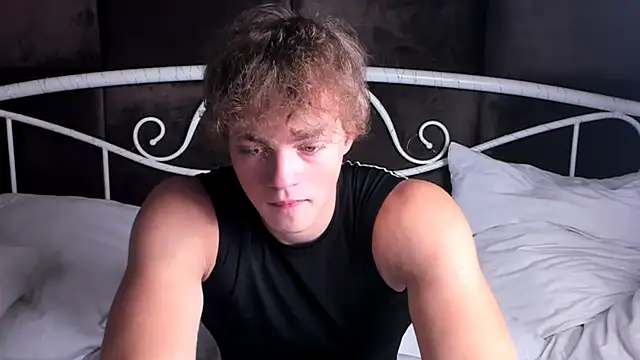 Snapshot of ChaseMuscular chatting on September 2025 10:30:02 AM ChaseMuscular online show from September 2025 10:30:02 AM