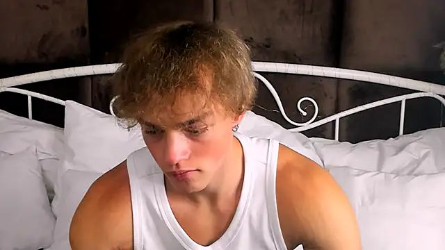 Snapshot of ChaseMuscular chatting on October 2025 08:31:02 PM ChaseMuscular online show from October 2025 08:31:02 PM