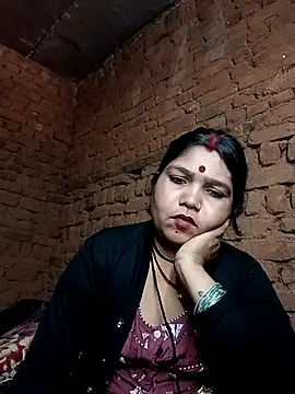 Priya tyagi online show from September 2025 08:31:02 AM
