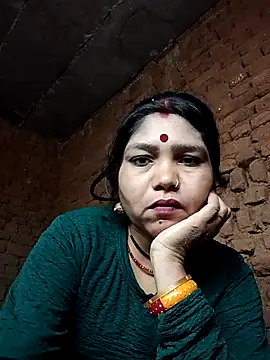 Priya tyagi online show from October 2025 12:09:01 AM