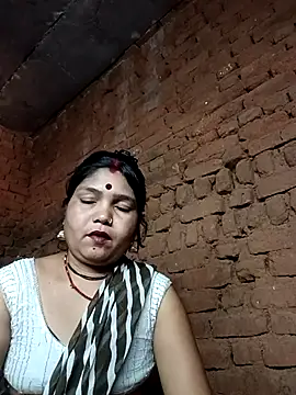 Priya tyagi online show from October 2025 06:56:02 AM