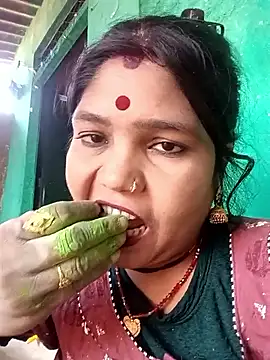 Priya tyagi online show from October 2025 08:26:01 AM