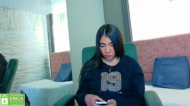 Aurora jones11 online show from September 2025 03:30:02 AM