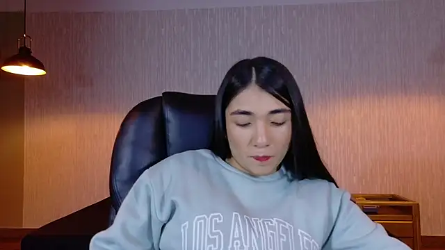 Aurora jones11 online show from December 2025 08:05:01 PM