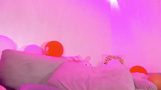 RileyNox online show from April 2026 04:04:02 AM