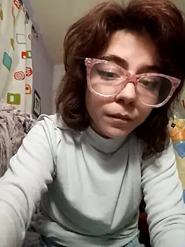 queencobra18  online show from November 2025 04:00:02 AM