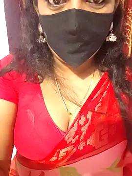 luci-queen online show from September 2025 06:02:01 PM