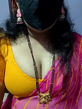 luci-queen online show from October 2025 08:14:01 AM