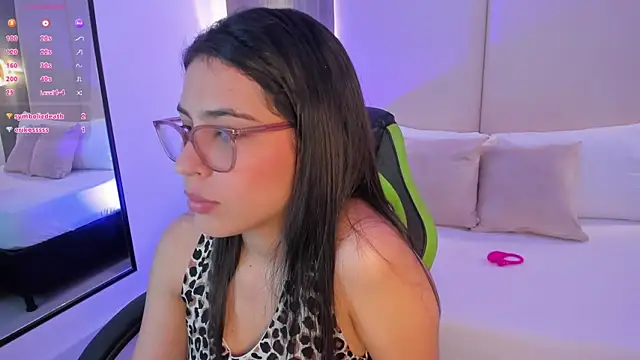 desireee  online show from February 2026 01:48:02 PM