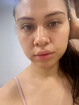 Snapshot of Layla_fontainex_x chatting on June 2026 11:45:02 AM Layla fontainex x online show from June 2026 11:45:02 AM
