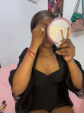 zaracollins01 online show from February 2026 09:32:01 PM