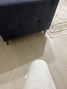 banuemre28 online show from September 2025 09:16:02 PM