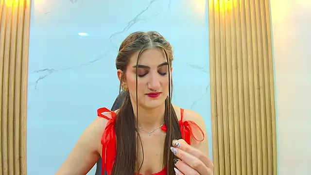 Dafne castro  online show from July 2026 06:12:01 PM