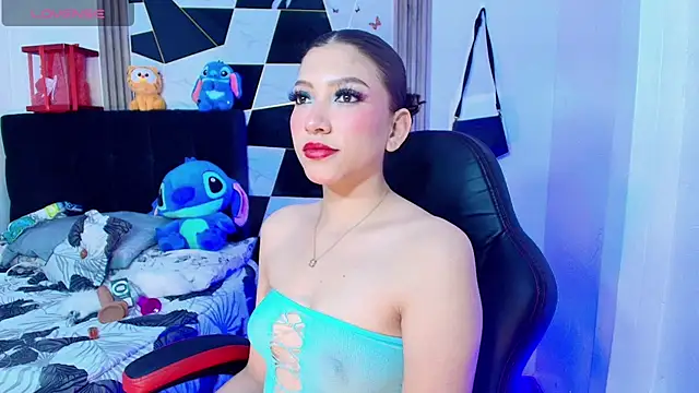 sophia arevalo online show from November 2025 03:19:02 AM