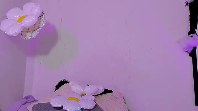 Naomi Flame online show from November 2025 11:04:02 PM